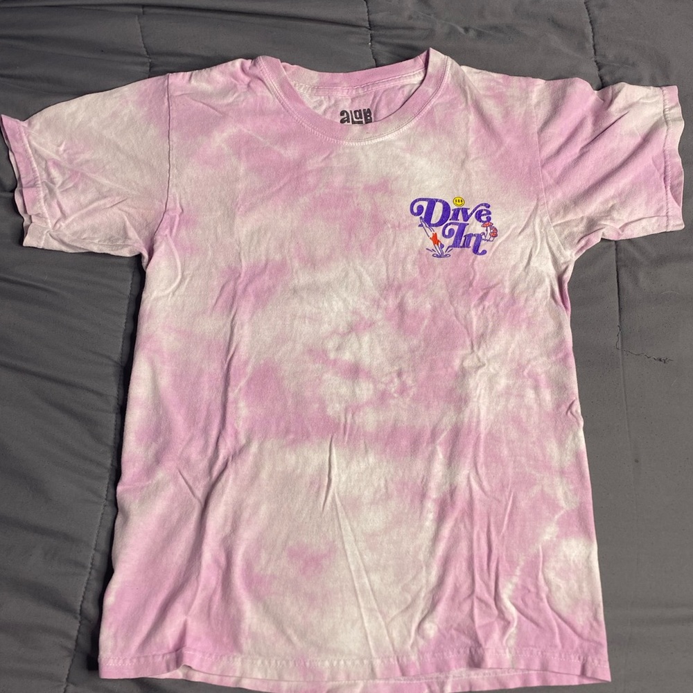 Alab Dive in Trippy Pink Acid Wash size small graphic tee